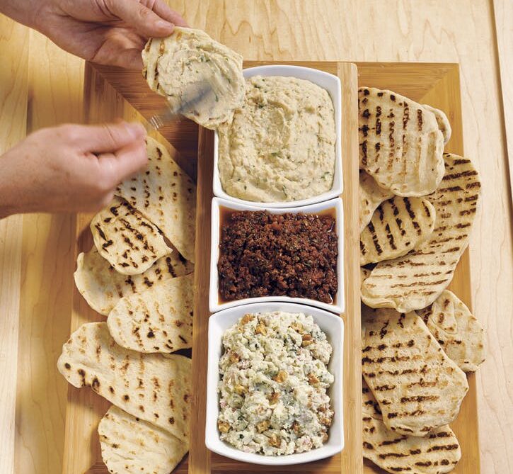 PETITS PAINS PLATS MAISON ET TROIS TREMPETTES