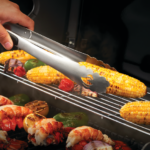 Web_800px-70065-Four-Piece-Toolset-In-Use-Tong